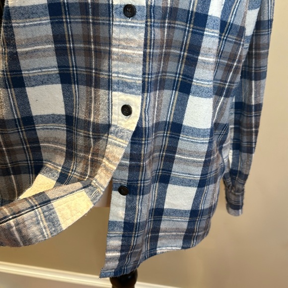 L.L. Bean womens plaid blue flannel button up relaxed fit size 10 reg - Picture 2 of 5